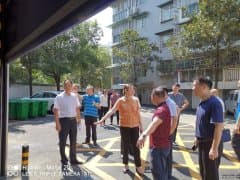 我司領(lǐng)導(dǎo)陪同湖南當(dāng)?shù)乩鞠嚓P(guān)負(fù)責(zé)人參觀“